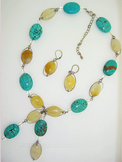 Turquoise and white natural stone necklace