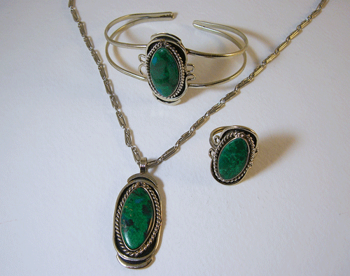 Green Agate Bracelet, Ring & Necklace Set